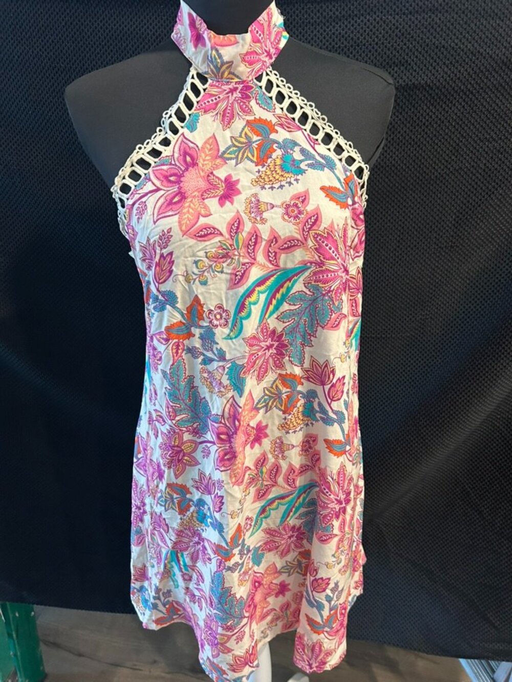 NWT Cupshe Floral Halter Neck Crochet Trim Backless Dress - Women's Size Small